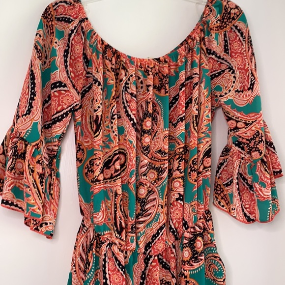 Boutique Romper💕 - Picture 2 of 3